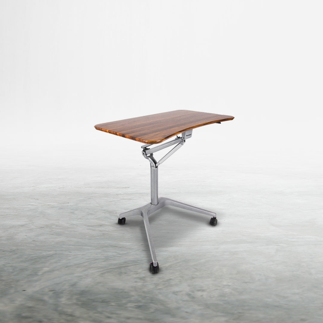 ATJ Adjustable Height Table with Hydraulic Gear